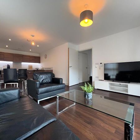 Modern 2Br 2Ba Apt Wparking Sleeps 6 Comfortably Лондон Екстериор снимка