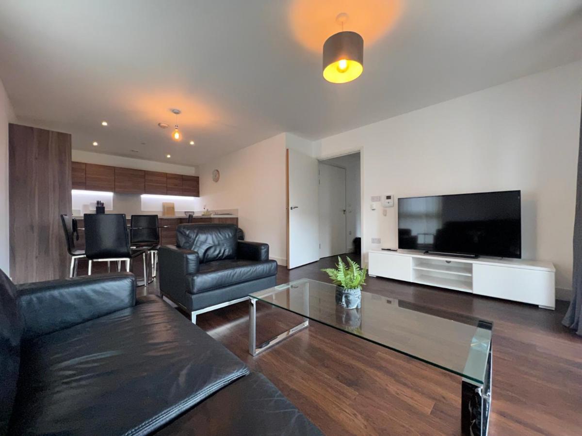 Modern 2Br 2Ba Apt Wparking Sleeps 6 Comfortably Лондон Екстериор снимка